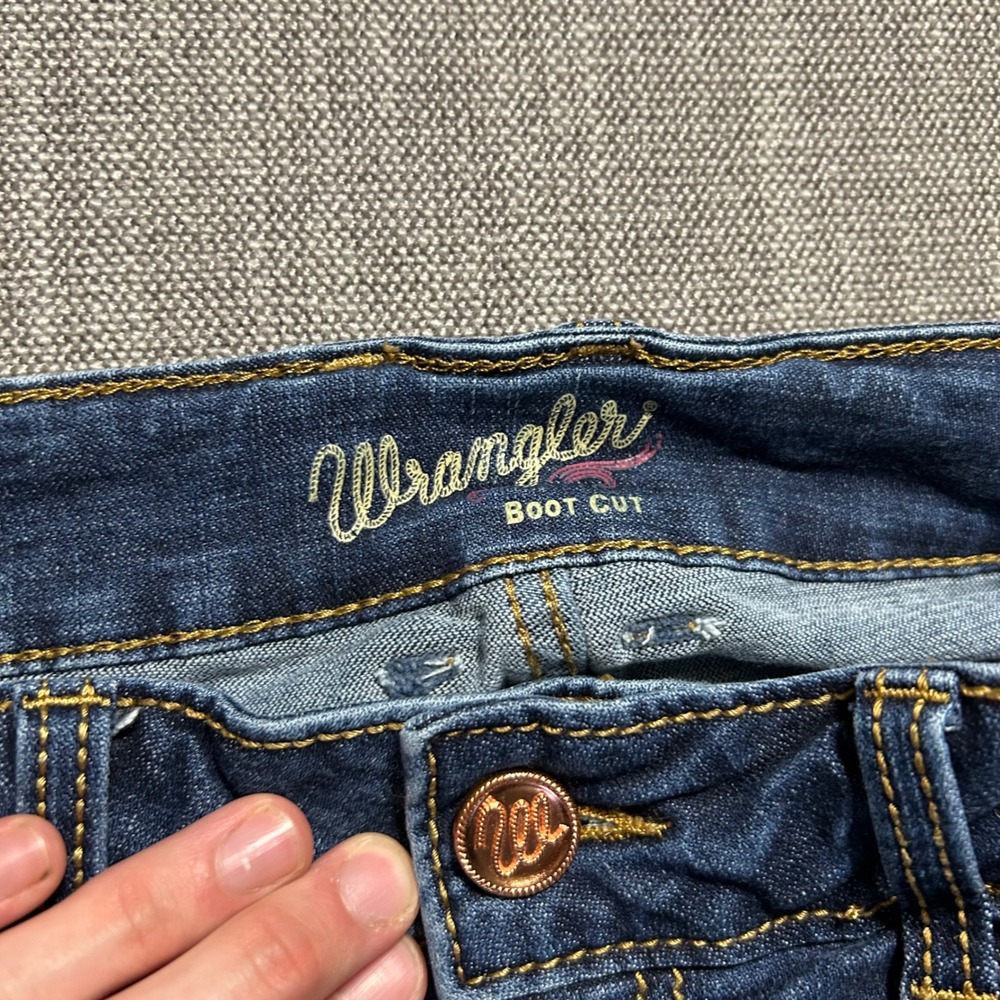 Wrangler Bootcut Jeans Women 7x30 Blue Medium Wash Stretch Denim 1009MWZMS - Picture 2 of 9